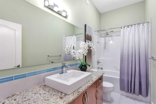 149 Carrington Drive, Red Deer, AB - Indoor Photo Showing Bathroom