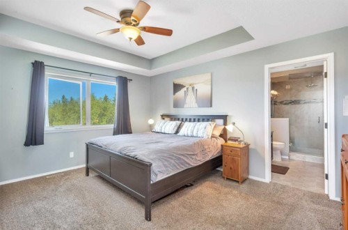 394073 Range Road 44, Rural Clearwater County, AB - Indoor Photo Showing Bedroom