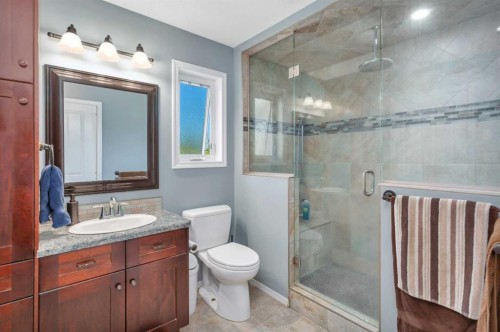394073 Range Road 44, Rural Clearwater County, AB - Indoor Photo Showing Bathroom