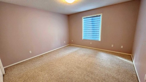 621 6 Avenue Sw, Sundre, AB - Indoor Photo Showing Other Room