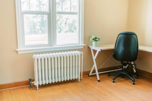 4901 48 Street South, Stettler, AB - Indoor Photo Showing Office