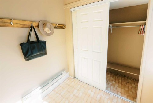 4901 48 Street South, Stettler, AB - Indoor Photo Showing Other Room