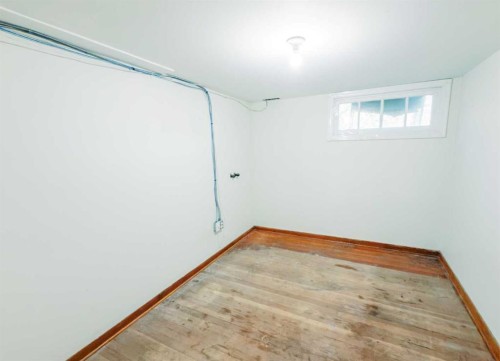 4901 48 Street South, Stettler, AB - Indoor Photo Showing Other Room