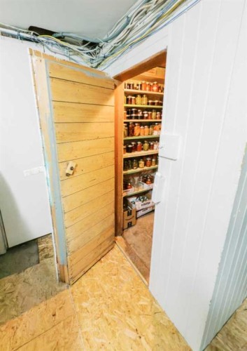 4901 48 Street South, Stettler, AB - Indoor Photo Showing Other Room