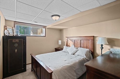 229-41251 Range Road 210, Rural Camrose County, AB - Indoor Photo Showing Bedroom