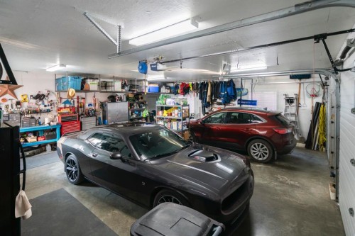 229-41251 Range Road 210, Rural Camrose County, AB - Indoor Photo Showing Garage