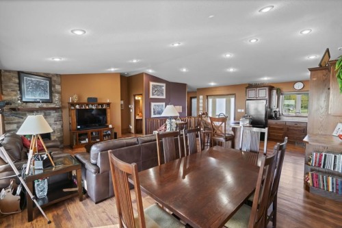 229-41251 Range Road 210, Rural Camrose County, AB - Indoor Photo Showing Dining Room