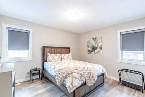 33 Lakeshore Drive, Grandview, AB - Indoor Photo Showing Bedroom