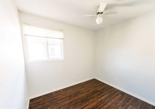 4916A 53 Street, Stettler, AB - Indoor Photo Showing Other Room