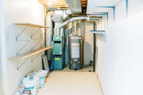 4916A 53 Street, Stettler, AB - Indoor