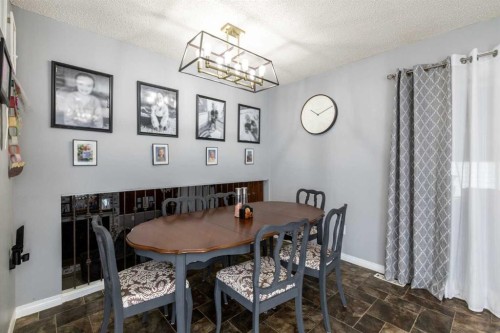 62 Rupert Crescent, Red Deer, AB - Indoor Photo Showing Dining Room