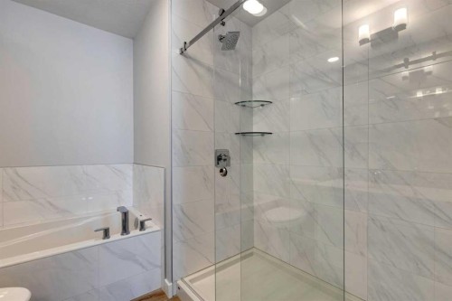 180 Sora Terrace Se, Calgary, AB - Indoor Photo Showing Bathroom