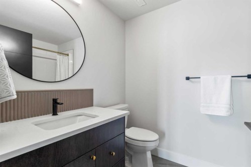 22 Aura Drive, Blackfalds, AB - Indoor Photo Showing Bathroom