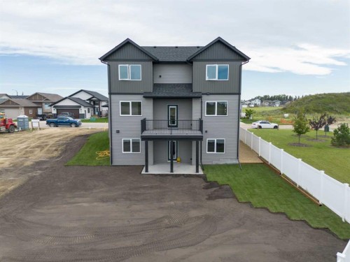 22 Aura Drive, Blackfalds, AB - Outdoor With Facade
