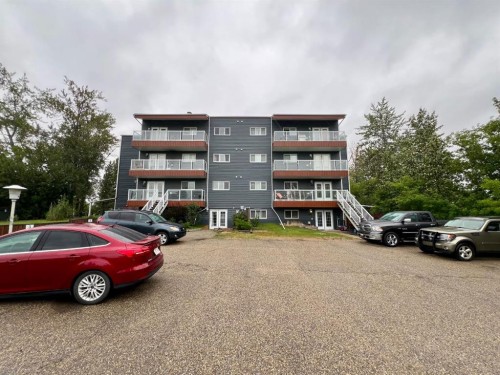 305-5519 Kerry Wood Drive  Red Deer, AB T4N 4X3