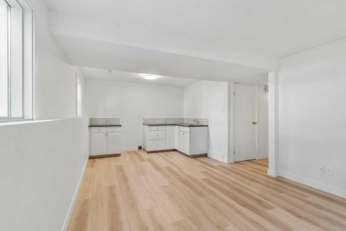 5016 44 Street, Sylvan Lake, AB - Indoor Photo Showing Other Room