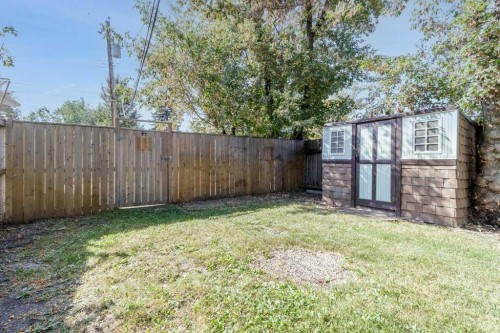 5016 44 Street, Sylvan Lake, AB - Outdoor