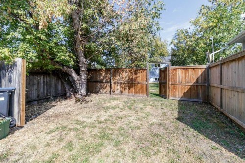 5016 44 Street, Sylvan Lake, AB - Outdoor