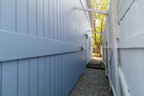 5016 44 Street, Sylvan Lake, AB - Outdoor