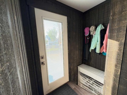 5821 44 Avenue, Red Deer, AB - Indoor