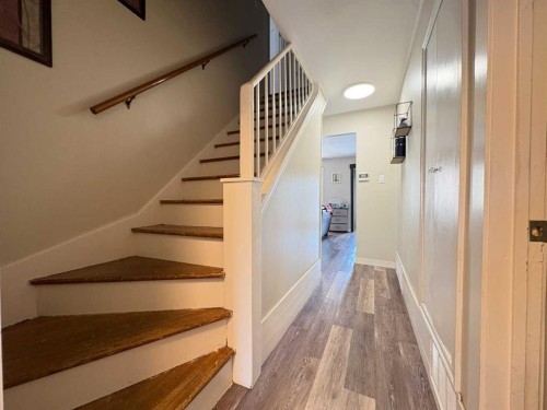 5821 44 Avenue, Red Deer, AB - Indoor Photo Showing Other Room