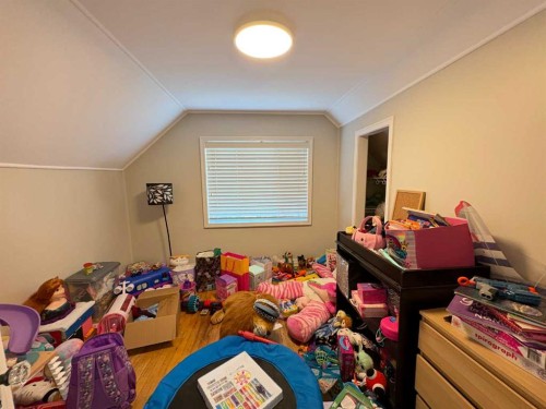 5821 44 Avenue, Red Deer, AB - Indoor Photo Showing Other Room