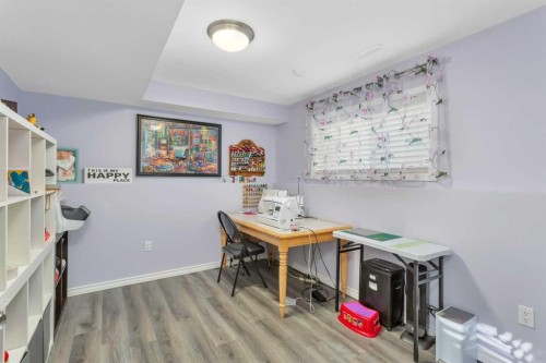 5 Heritage Drive, Penhold, AB - Indoor