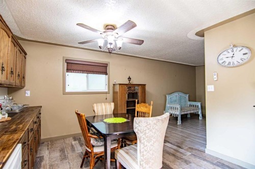 31 Bettenson Street, Red Deer, AB - Indoor Photo Showing Dining Room