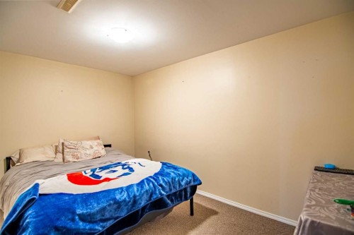 31 Bettenson Street, Red Deer, AB - Indoor Photo Showing Bedroom