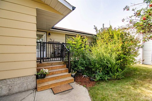 31 Bettenson Street, Red Deer, AB - Outdoor With Exterior