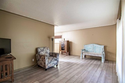 31 Bettenson Street, Red Deer, AB - Indoor
