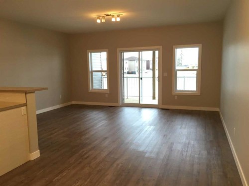 61 Maclean Close, Blackfalds, AB - Indoor Photo Showing Other Room