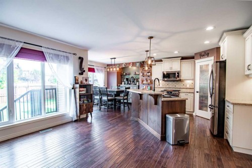 51 Illingworth Close, Red Deer, AB - Indoor Photo Showing Kitchen With Upgraded Kitchen