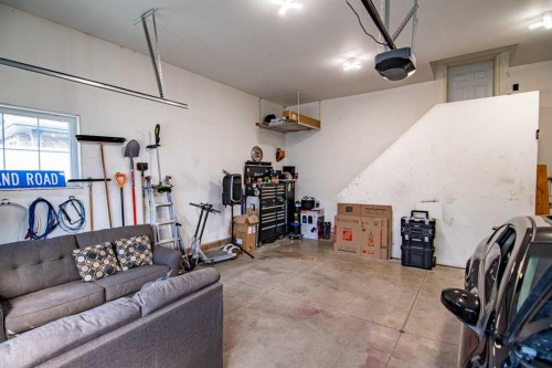51 Illingworth Close, Red Deer, AB - Indoor