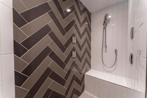 17 Lazaro Close, Red Deer, AB - Indoor Photo Showing Bathroom