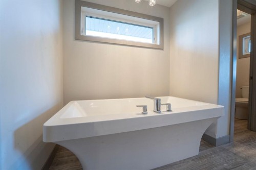 17 Lazaro Close, Red Deer, AB - Indoor Photo Showing Bathroom