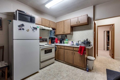 5101 50 Avenue, Red Deer, AB 