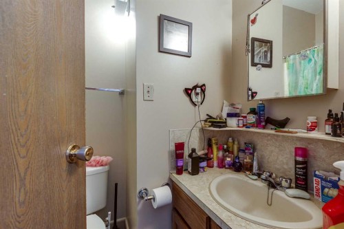 5101 50 Avenue, Red Deer, AB 