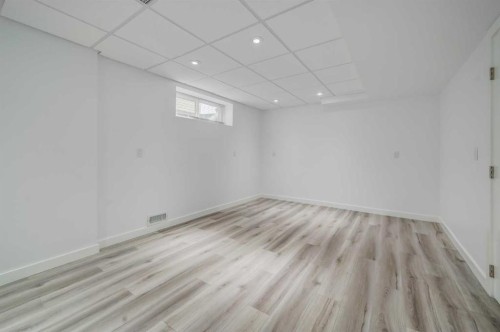 45 Cranberry Square, Calgary, AB - Indoor Photo Showing Other Room