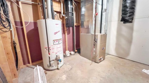 6 Drake Street, Fleet, AB - Indoor Photo Showing Basement