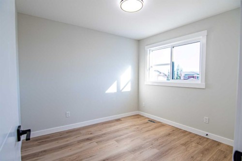 29 Vintage Close, Blackfalds, AB - Indoor Photo Showing Other Room