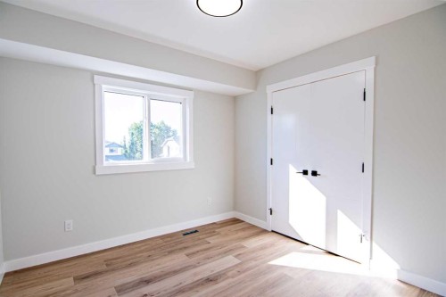 29 Vintage Close, Blackfalds, AB - Indoor Photo Showing Other Room