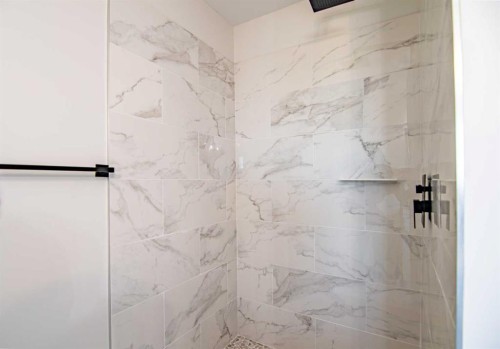 29 Vintage Close, Blackfalds, AB - Indoor Photo Showing Bathroom