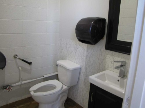 4303 And 4301 49 Street, Innisfail, AB 