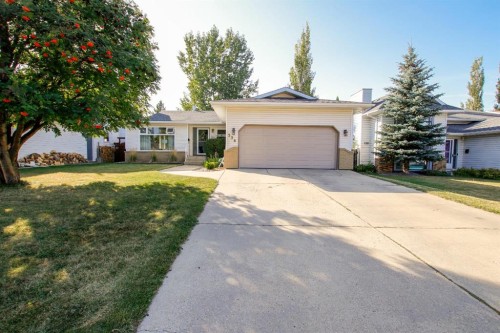 238 Davison Drive, Red Deer, AB - Outdoor With Facade