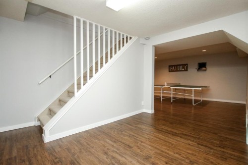 238 Davison Drive, Red Deer, AB - Indoor Photo Showing Other Room