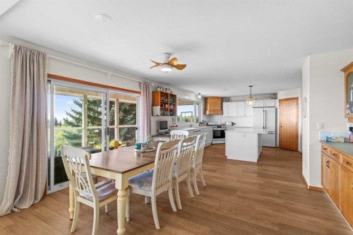 40017 Rr23, Rural Lacombe County, AB - Indoor Photo Showing Dining Room