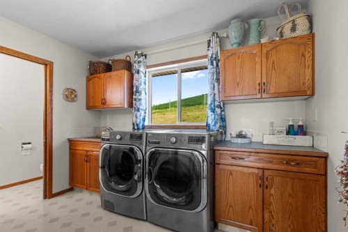40017 Rr23, Rural Lacombe County, AB - Indoor Photo Showing Laundry Room