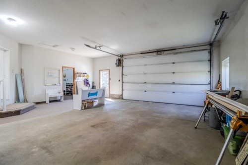 40017 Rr23, Rural Lacombe County, AB - Indoor Photo Showing Garage