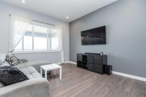 68 Thompson Crescent, Red Deer, AB - Indoor Photo Showing Other Room